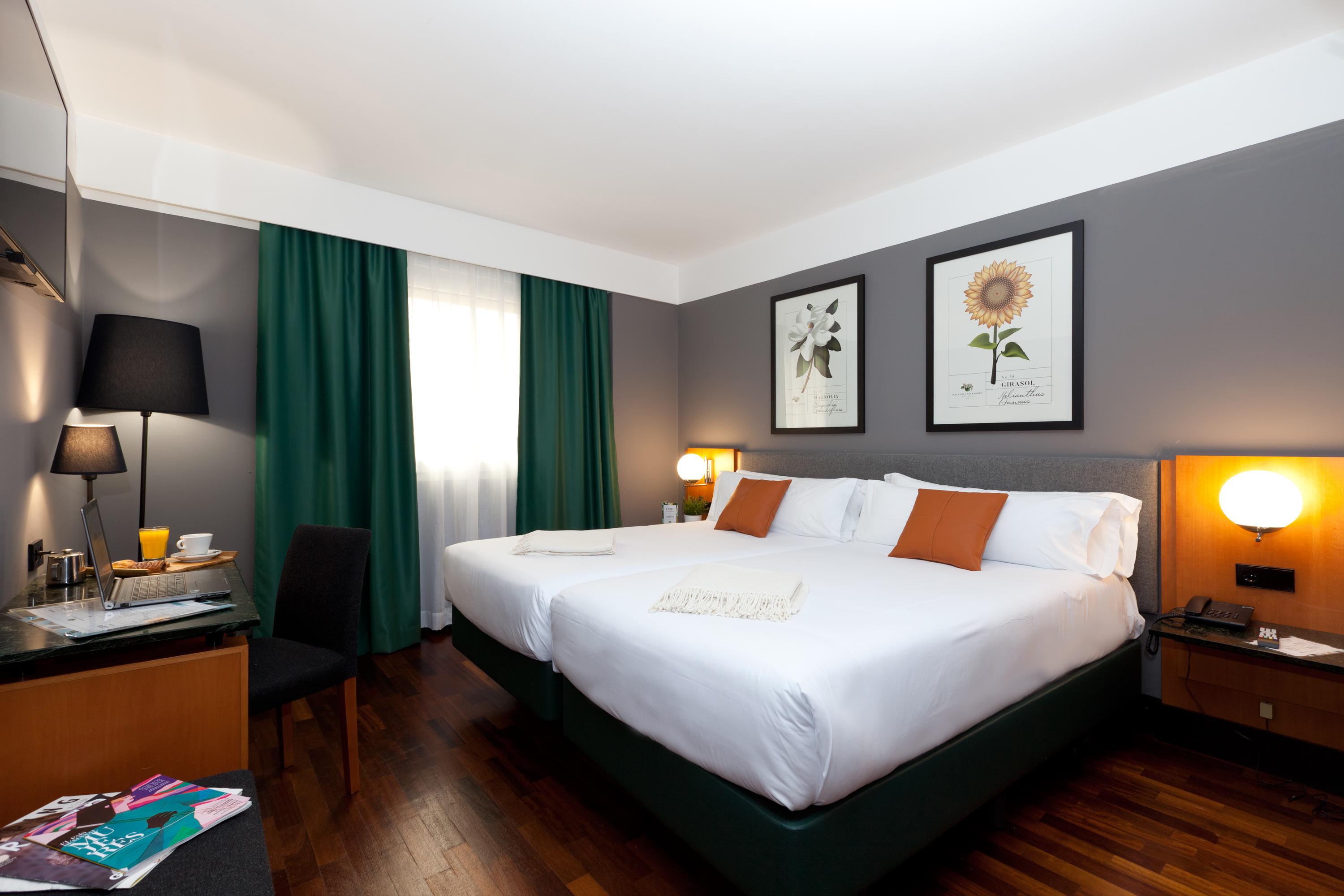 Hotel Malcom And Barret Valenza Esterno foto