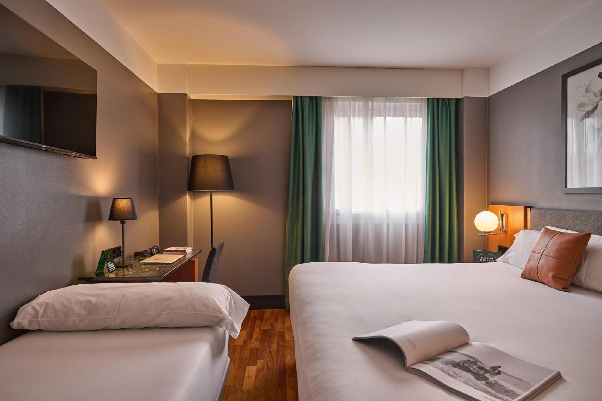 Hotel Malcom And Barret Valenza Esterno foto