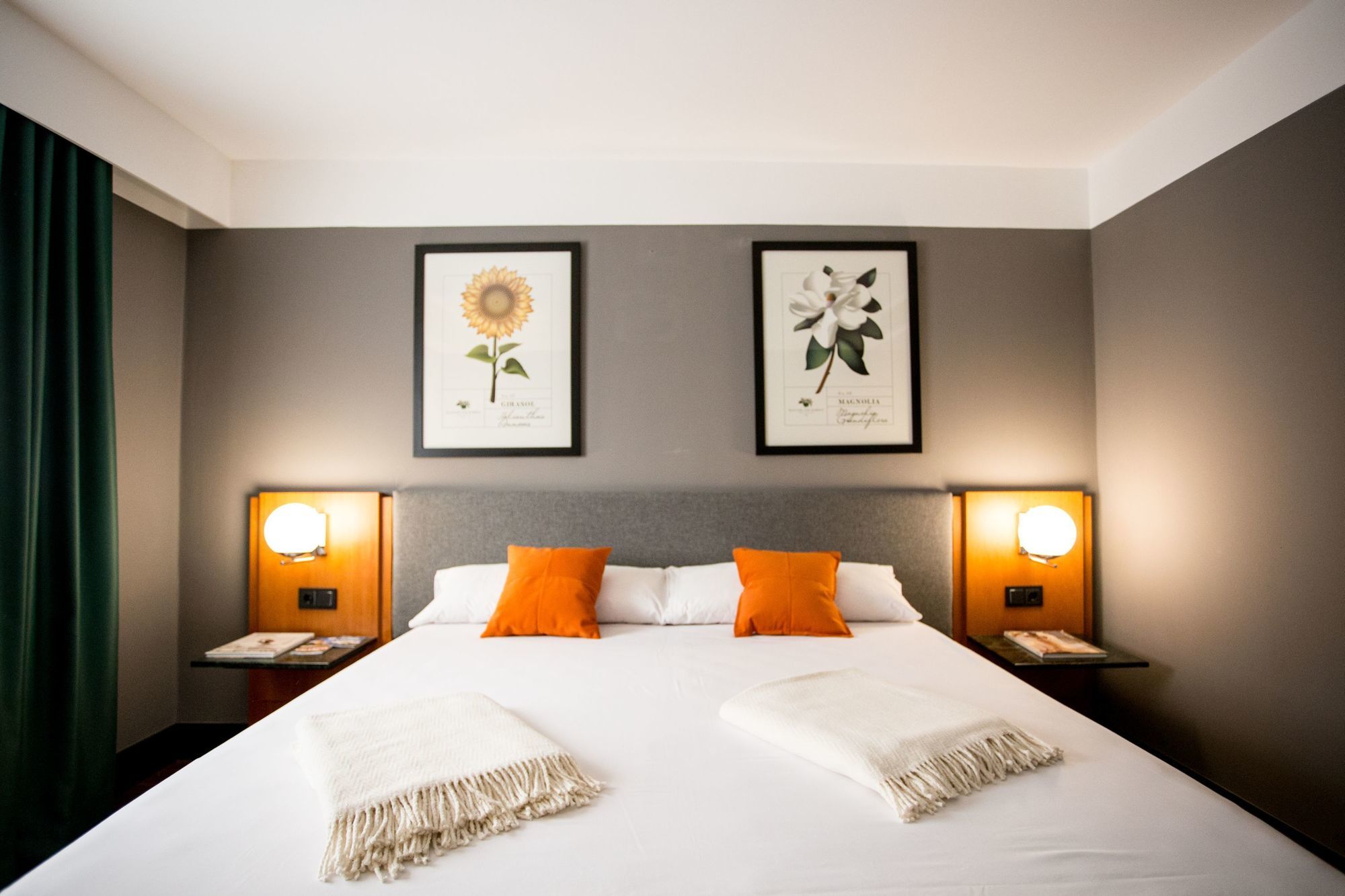 Hotel Malcom And Barret Valenza Esterno foto